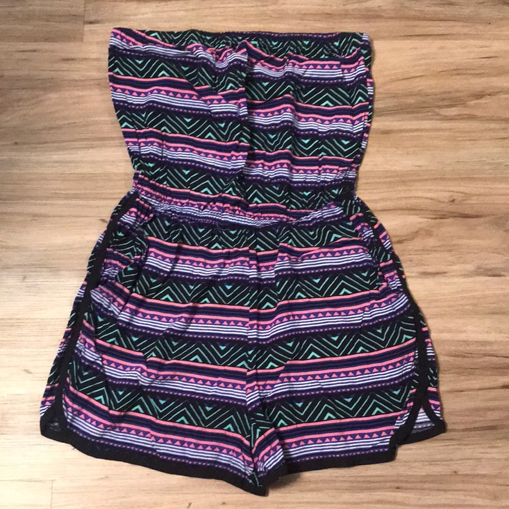 Strapless Romper with Pockets geometric